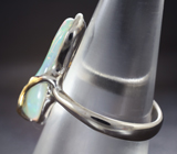 Серебряное кольцо с кристаллическим эфиопским опалом 4,4 карата и сапфиром