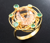 Золотое кольцо с морганитом высокой чистоты 5,81 карата и уральским изумрудами Золото