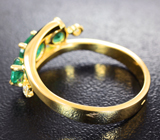 Золотое кольцо с уральскими изумрудами 0,74 карата и бриллиантами Золото