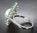 Великолепное серебряное кольцо с жемчужиной и яркими изумрудами Серебро 925