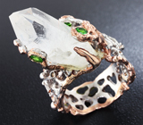 Серебряное кольцо с кристаллом кварца и диопсидами