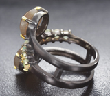 Серебряное кольцо с солнечным камнем и ограненными эфиопскими опалами Серебро 925