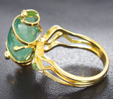 Золотое кольцо с кабошоном 7,49 карата и ограненными уральскими изумрудами Золото