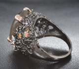 Серебряное кольцо с флюоритом 23+ карат, голубыми топазами и ограненными эфиопскими опалами Серебро 925