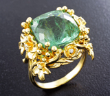 Золотое кольцо с крупным неоново-зеленым турмалином 10,59 карата и бриллиантами Золото