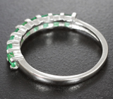 Серебряное кольцо с изумрудами высоких характеристик Серебро 925