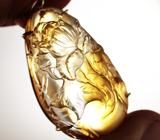 Золотой кулон с крупным резным полихромным цитрином 76,36 карата Золото