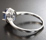Серебряное кольцо с насыщенно-синим сапфиром Серебро 925