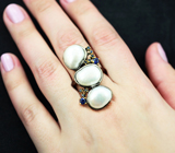 Серебряное кольцо с жемчугом 22,85 карата и синими сапфирами