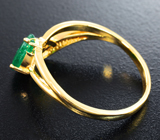 Золотое кольцо с яркими уральскими изумрудами 0,89 карата Золото