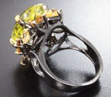 Серебряное кольцо с лимонным цитрином 11+ карат, золотистыми турмалинами и желтыми цитринами
