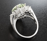 Серебряное кольцо с зеленым аметистом и бесцветными топазами Серебро 925
