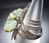 Серебряное кольцо с резным зеленым аметистом 25+ карат и голубыми топазами Серебро 925
