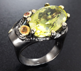 Серебряное кольцо с лимонным цитрином, желтым сапфиром и родолитом