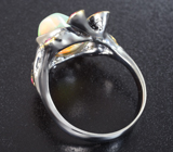 Серебряное кольцо с кристаллическим эфиопским опалом 3,7 карата и сапфирами