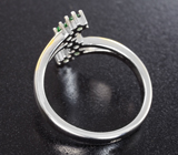 Прелестное серебряное кольцо с цаворитами топовых характеристик Серебро 925