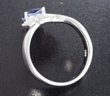 Прелестное серебряное кольцо с синим сапфиром Серебро 925