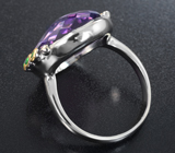 Серебряное кольцо с аметистом 17,62 карата и цаворитами