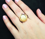 Серебряное кольцо с желтым опалом и розовыми турмалинами