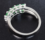 Элегантное серебряное кольцо с цаворитами топового качества Серебро 925