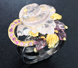 Серебряное кольцо с розовым кварцем, резными турмалинами и розовыми сапфирами Серебро 925