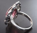 Серебряное кольцо с розовым турмалином 7,38 карата и сапфирами