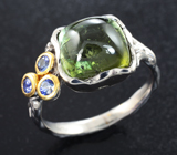 Серебряное кольцо с зеленым турмалином 5,24 карата и голубыми сапфирами
