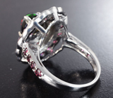 Серебряное кольцо с превосходным кристаллическим черным опалом и родолитами Серебро 925