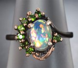Серебряное кольцо с кристаллическим эфиопским опалом и турмалинами