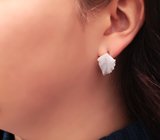Золотые серьги с резным халцедоном 10,04 карата