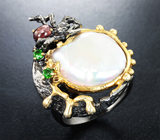Серебряное кольцо с жемчужиной барокко, альмандином и диопсидами Серебро 925