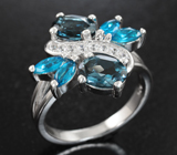 Замечательное серебряное кольцо с насыщенно-синими топазами и апатитами Серебро 925