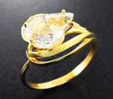 Золотое кольцо с морганитом 2,58 карата и цирконами Золото