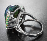 Серебряное кольцо с кристаллическим черным опалом 8,07 карата и изумрудами Серебро 925