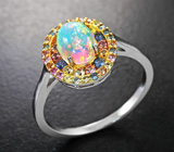Серебряное кольцо с кристаллическим эфиопским опалом и разноцветными сапфирами бриллиантовой огранки Серебро 925