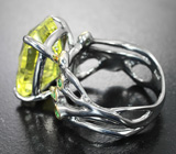 Серебряное кольцо с лимонным цитрином лазерной огранки 6,89 карата и цаворитами Серебро 925