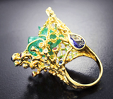 Авторское золотое кольцо с мобильно-закрепленным уникальным резным уральским изумрудом 11,89 карата, самоцветами и бриллиантами Золото