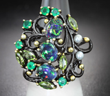 Серебряное кольцо с кристаллическими черными опалами, перидотами, хризопразом и жемчугом Серебро 925