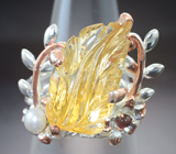 Серебряное кольцо с резным цитрином, жемчужиной и родолитом