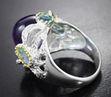 Серебряное кольцо с аметистом 11,74 карата, голубыми апатитами и топазами