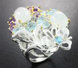 Серебряное кольцо с лунным камнем 4,37 карата, голубыми топазами и аметистами