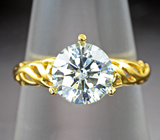 Золотое кольцо с муассанитом 1,89 карата