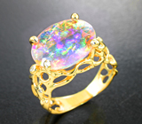 Золотое кольцо с крупным ограненным золотистым опалом 4,6 карата и бриллиантами Золото
