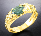 Золотое кольцо с насыщенным уральским александритом 0,74 карата и бриллиантами Золото