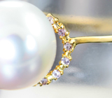 Золотое кольцо с морской жемчужиной 11,28 карата и сапфирами