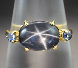 Золотое кольцо cо звездчатым 5,56 карата и синими сапфирами Золото