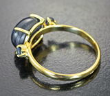 Золотое кольцо cо звездчатым 5,56 карата и синими сапфирами Золото