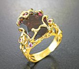 Золотое кольцо с насыщенным рубеллитом высокой чистоты 5,81 карата и розовыми сапфирами Золото