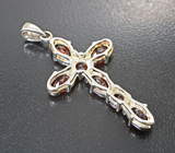 Серебряный кулон-крест с альмандинами гранатами Серебро 925