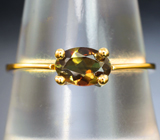 Золотое кольцо с полихромным андалузитом 0,67 карата Золото